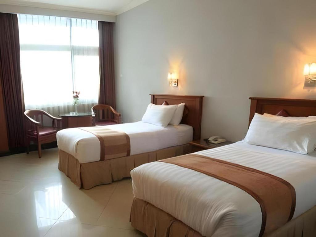 Hotel Tarakan Plaza Экстерьер фото