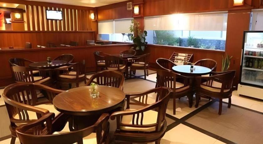 Hotel Tarakan Plaza Экстерьер фото