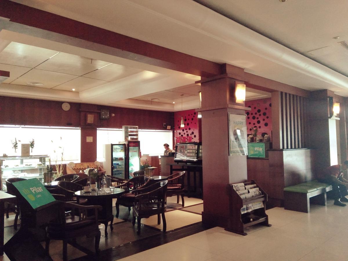 Hotel Tarakan Plaza Экстерьер фото