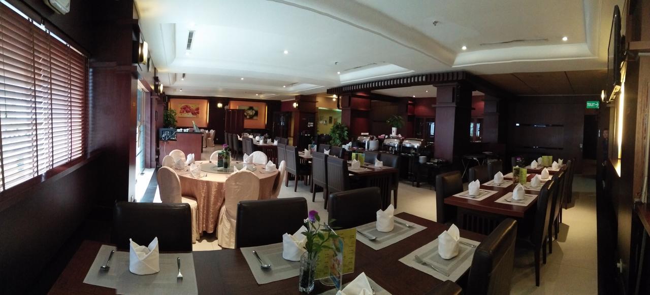 Hotel Tarakan Plaza Экстерьер фото