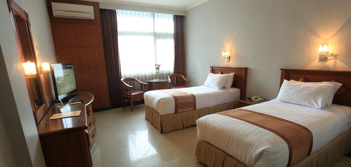Hotel Tarakan Plaza Экстерьер фото