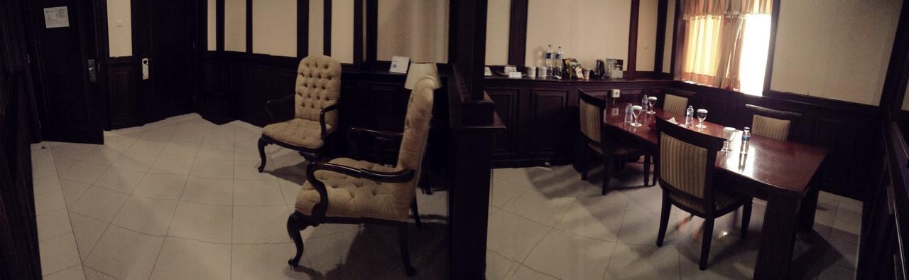Hotel Tarakan Plaza Экстерьер фото