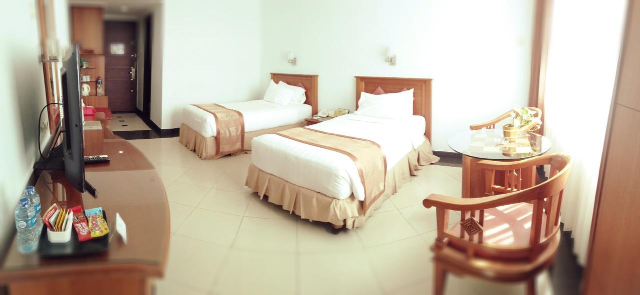 Hotel Tarakan Plaza Экстерьер фото